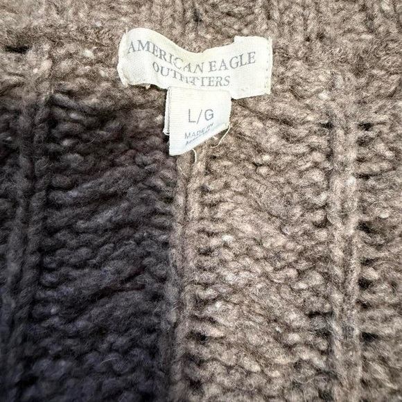 American Eagle Y2K Cable Knit Hooded Sweater Size L - Picture 2 of 2